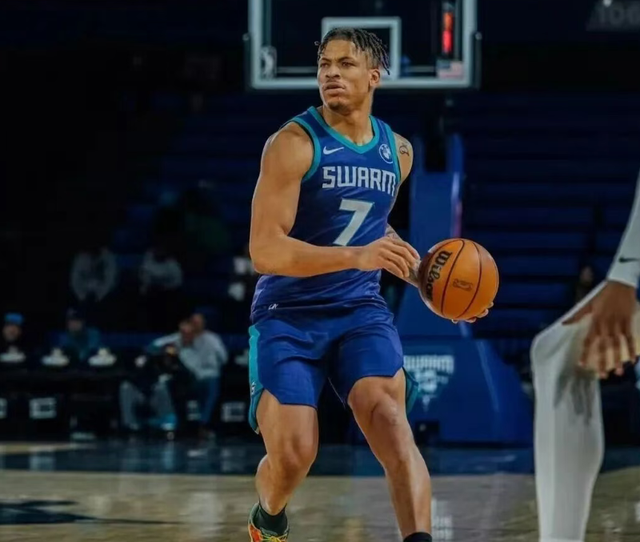 网页版登录入口-山东男篮官宣约翰逊加盟，邱彪迎来一把双刃剑，克里斯或被边缘化